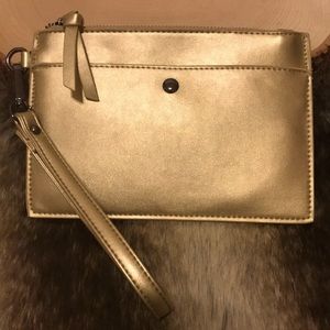 Gold wristlet purse detachable strap